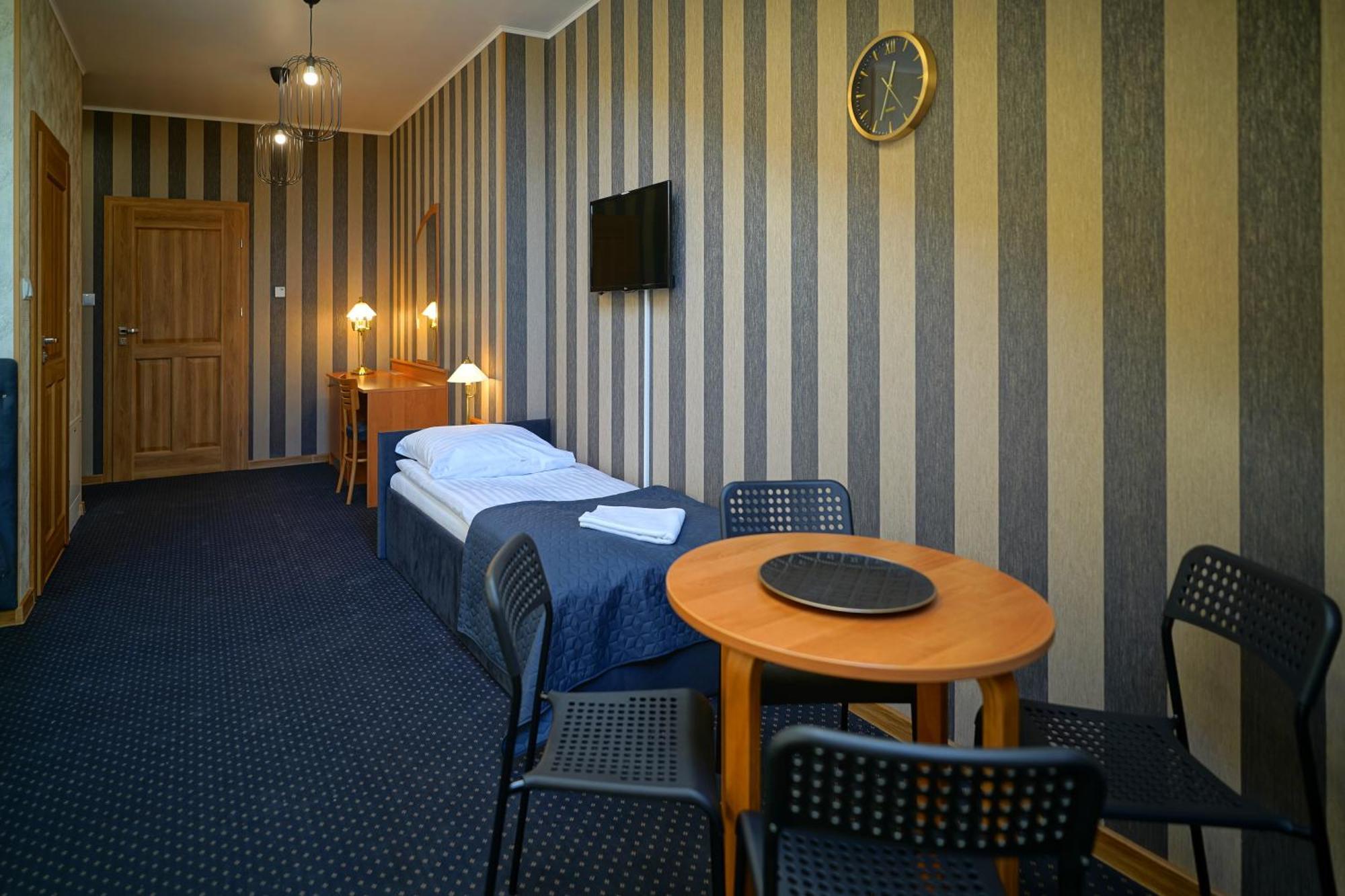 Apartments Alkantara Chrzanów Extérieur photo
